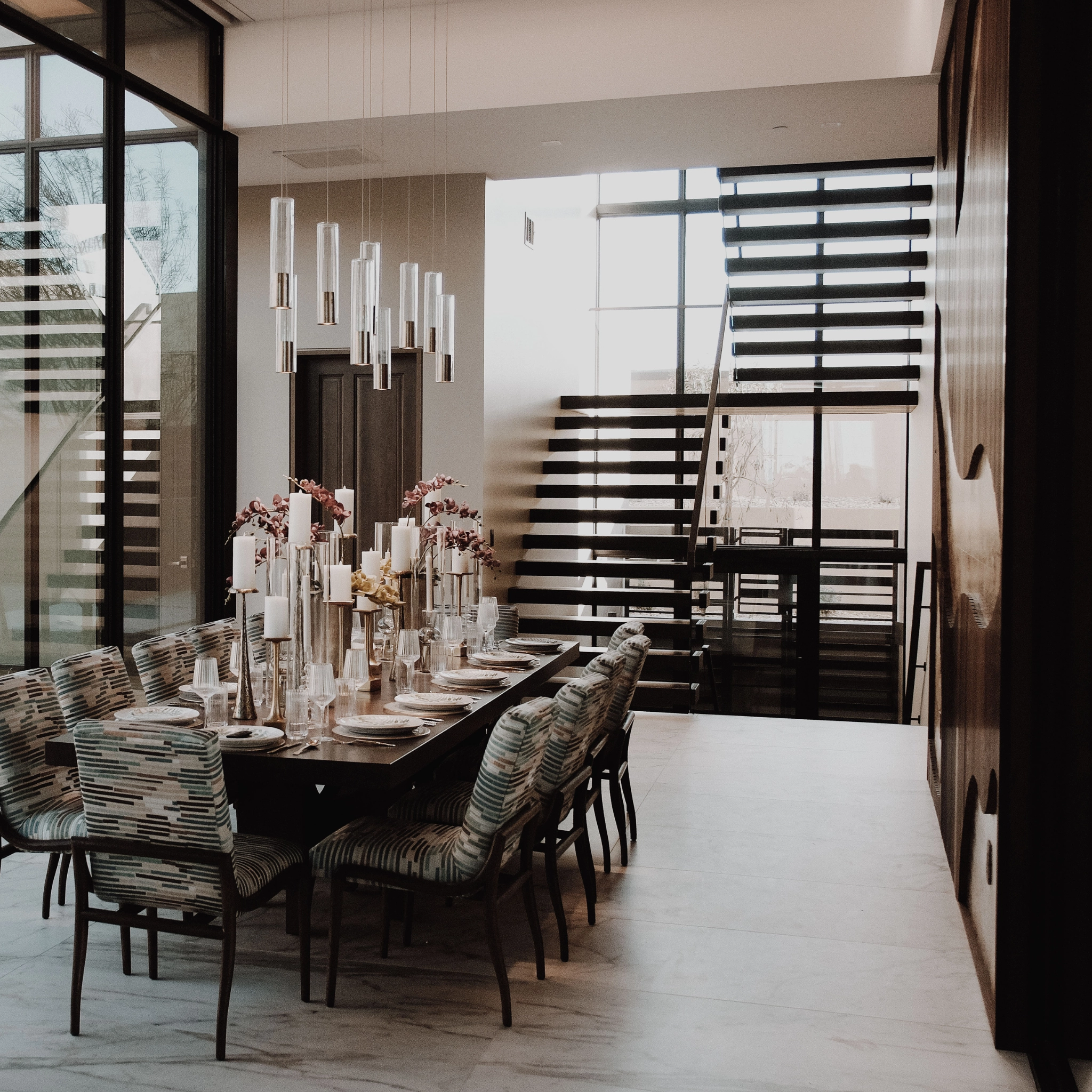 FLIGHT Cantilever with Solar Bronze glass railing in The New American Home 2025.